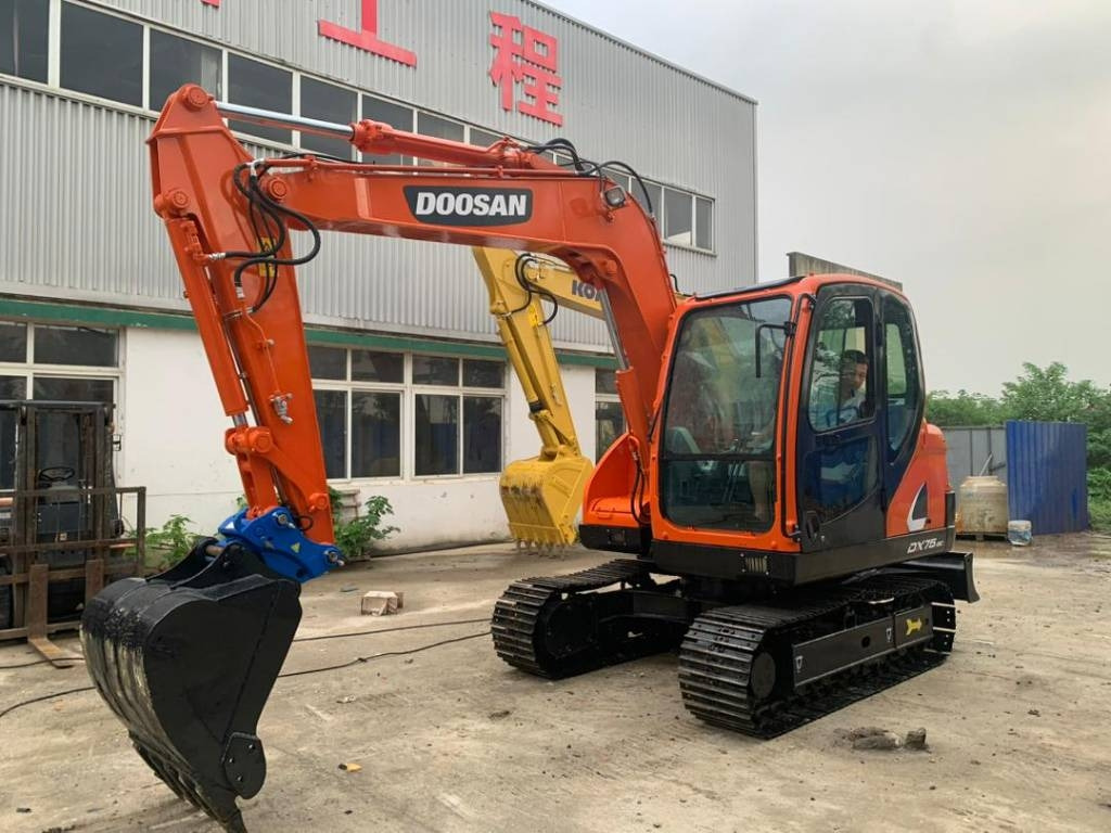 Doosan DX 75-9 C - מיני מחפר: תמונה 1 Doosan DX 75-9 C - מיני מחפר: תמונה 1
