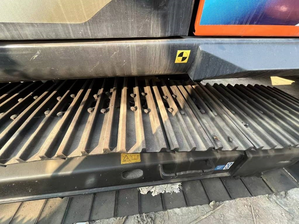 Hitachi ZX 160 - מחפר סורק: תמונה 3 Hitachi ZX 160 - מחפר סורק: תמונה 3