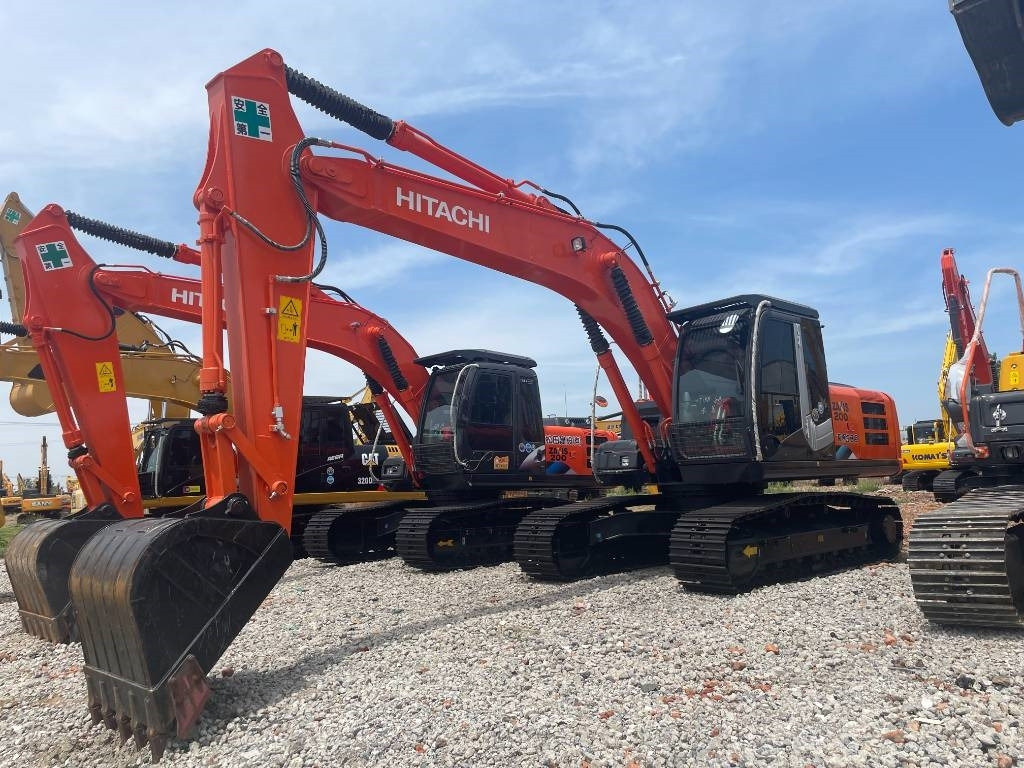 Hitachi ZX 200 - מחפר סורק: תמונה 2 Hitachi ZX 200 - מחפר סורק: תמונה 2
