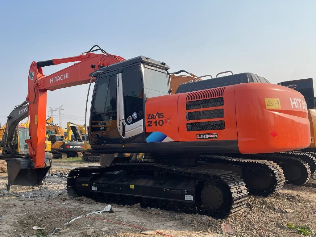 Hitachi ZX 210 - מחפר סורק: תמונה 1 Hitachi ZX 210 - מחפר סורק: תמונה 1