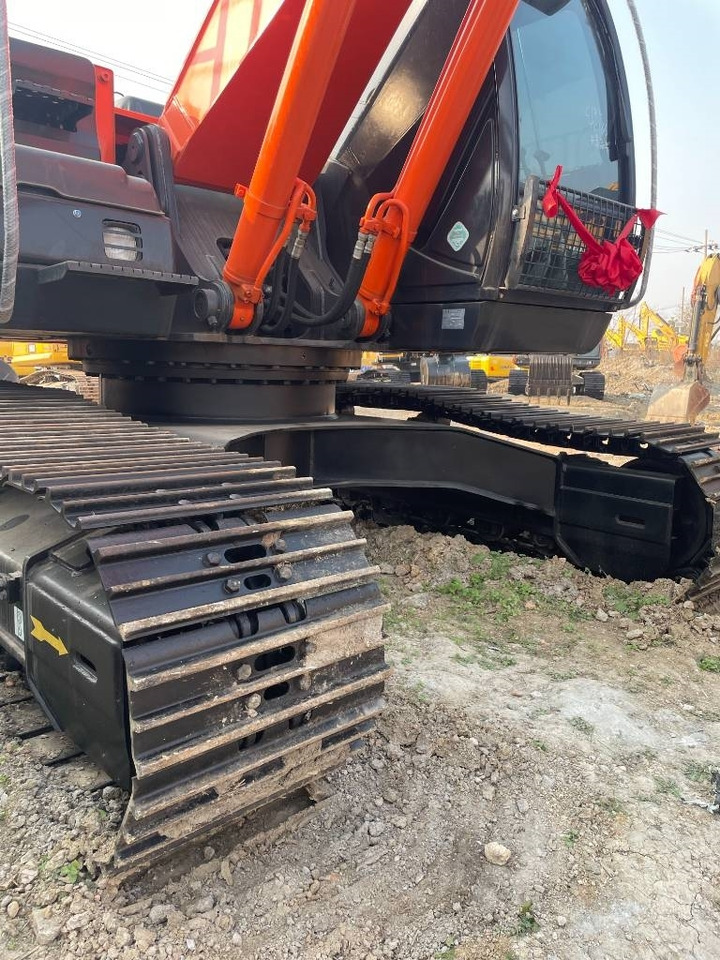 Hitachi ZX 210 - מחפר סורק: תמונה 5 Hitachi ZX 210 - מחפר סורק: תמונה 5