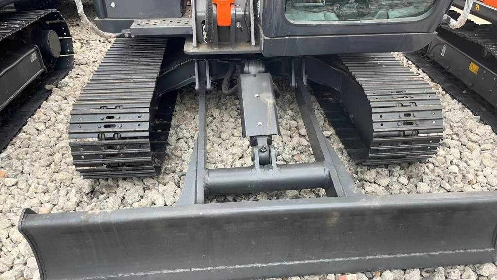 Hitachi ZX 60 - מיני מחפר: תמונה 4 Hitachi ZX 60 - מיני מחפר: תמונה 4