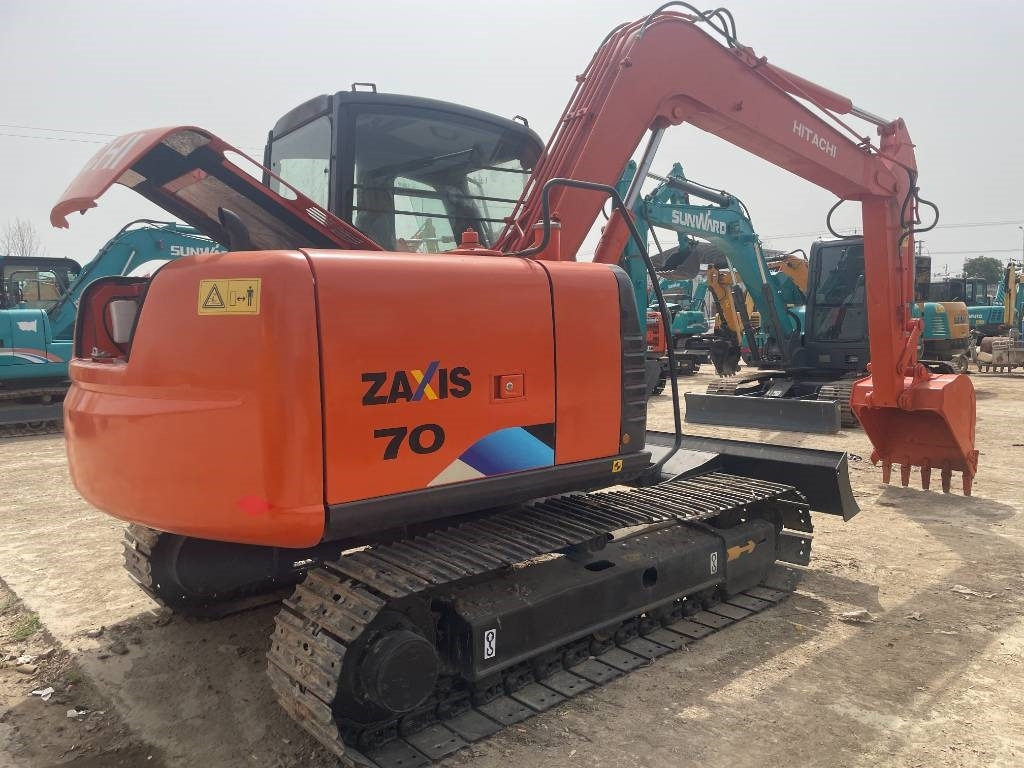 Hitachi ZX 70 - מחפר סורק: תמונה 4 Hitachi ZX 70 - מחפר סורק: תמונה 4
