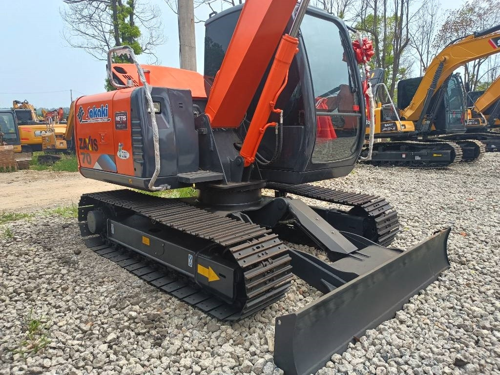 Hitachi ZX 70  - מיני מחפר: תמונה 2 Hitachi ZX 70  - מיני מחפר: תמונה 2
