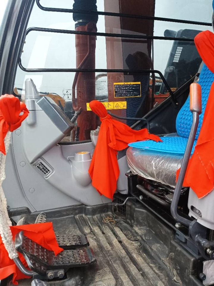 Hitachi ZX70 - מחפר סורק: תמונה 4 Hitachi ZX70 - מחפר סורק: תמונה 4