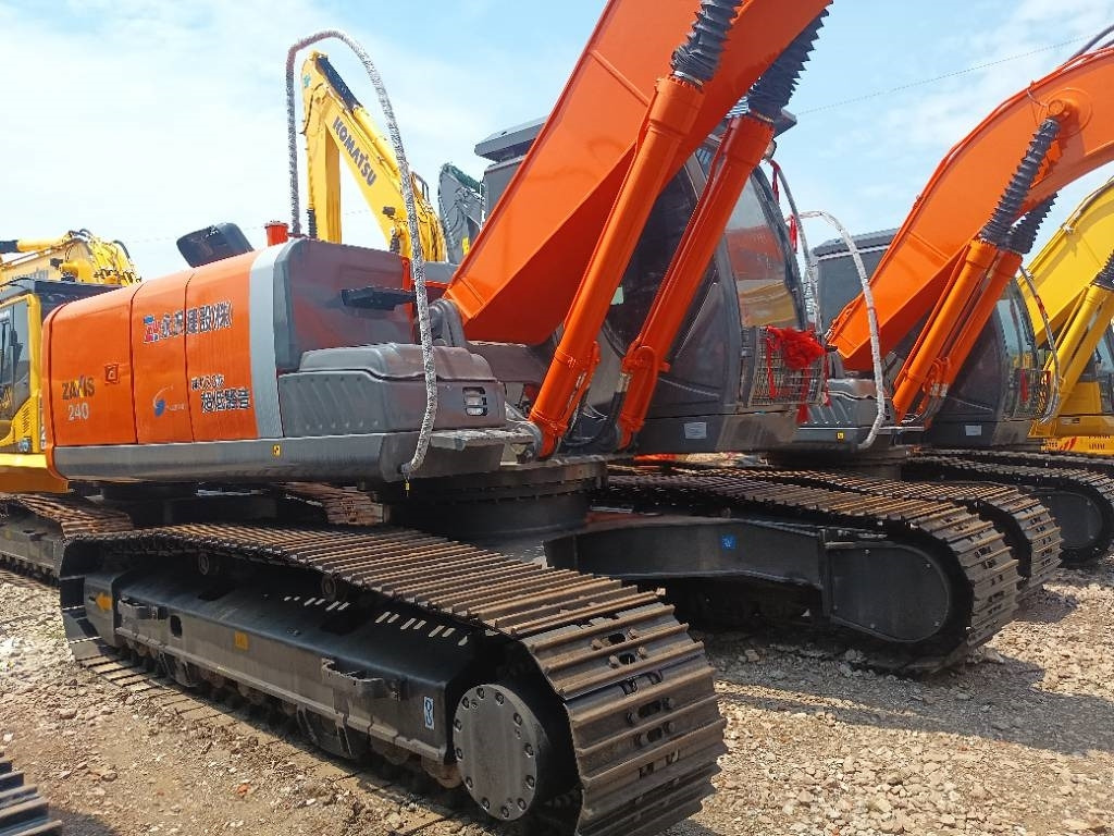Hitachi zx240 - מחפר סורק: תמונה 3 Hitachi zx240 - מחפר סורק: תמונה 3