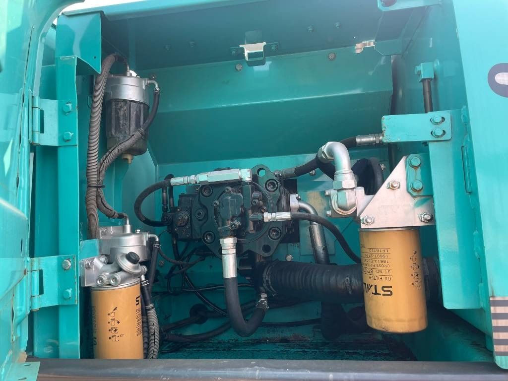 Kobelco SK 200 - מחפר סורק: תמונה 2 Kobelco SK 200 - מחפר סורק: תמונה 2