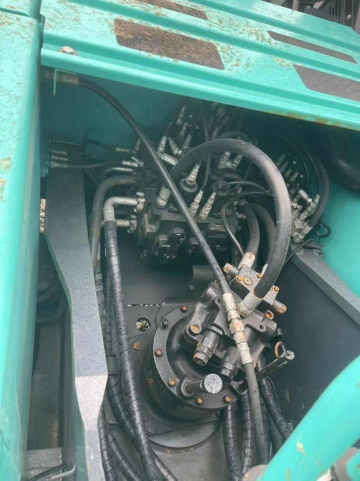 Kobelco SK 200 - מחפר סורק: תמונה 5 Kobelco SK 200 - מחפר סורק: תמונה 5