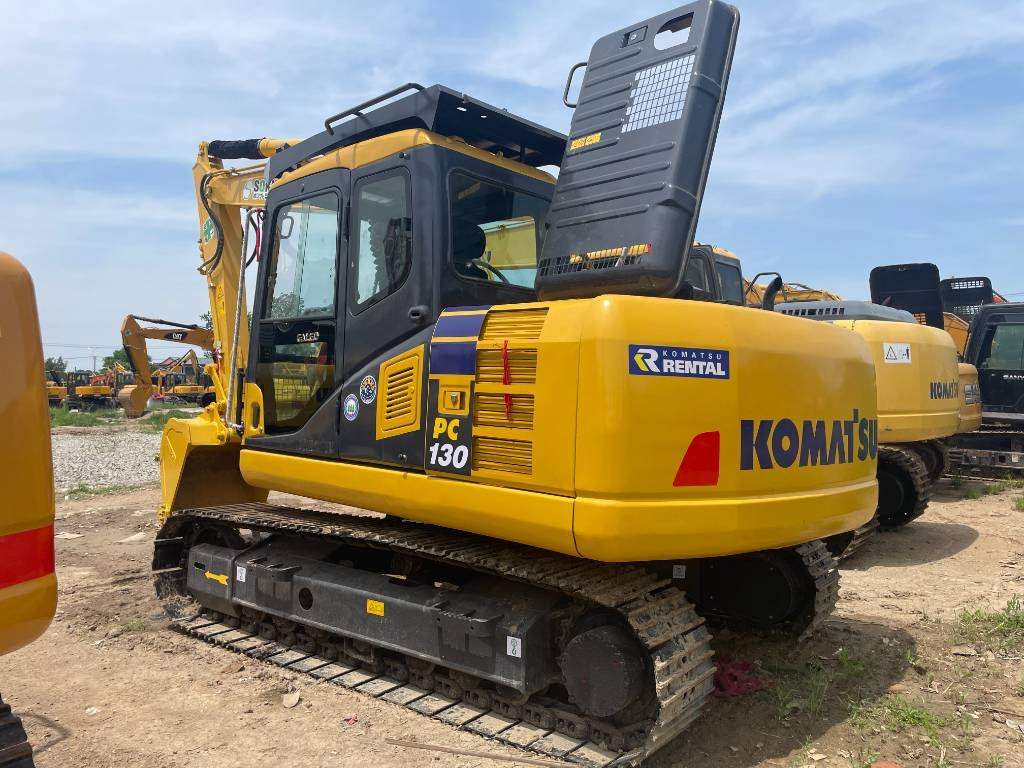 Komatsu PC 130 - מחפר סורק: תמונה 1 Komatsu PC 130 - מחפר סורק: תמונה 1
