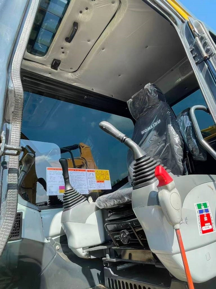 Komatsu PC 130 - מחפר סורק: תמונה 4 Komatsu PC 130 - מחפר סורק: תמונה 4