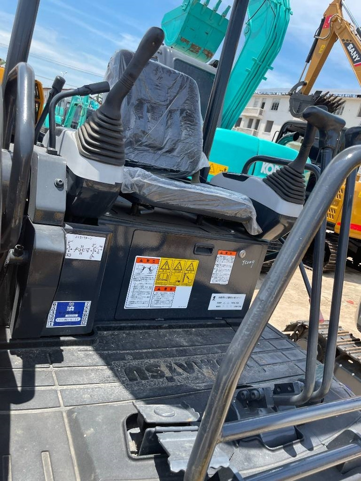 Komatsu PC 20 MR - מיני מחפר: תמונה 3 Komatsu PC 20 MR - מיני מחפר: תמונה 3