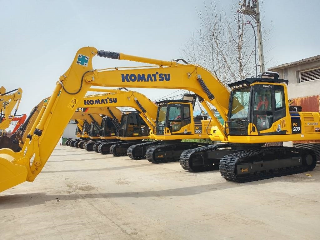 Komatsu PC 200 8N - מחפר סורק: תמונה 3 Komatsu PC 200 8N - מחפר סורק: תמונה 3
