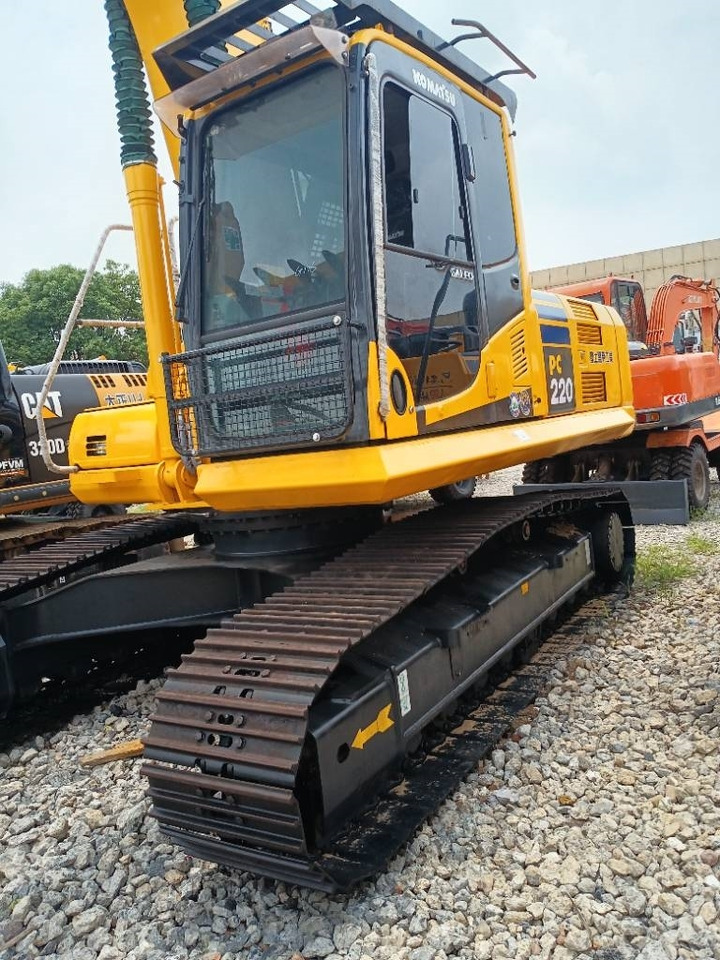 Komatsu PC 220-8 - מחפר סורק: תמונה 4 Komatsu PC 220-8 - מחפר סורק: תמונה 4