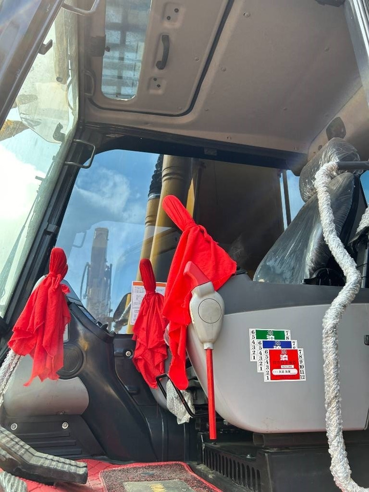 Komatsu PC 240 - מחפר סורק: תמונה 5 Komatsu PC 240 - מחפר סורק: תמונה 5