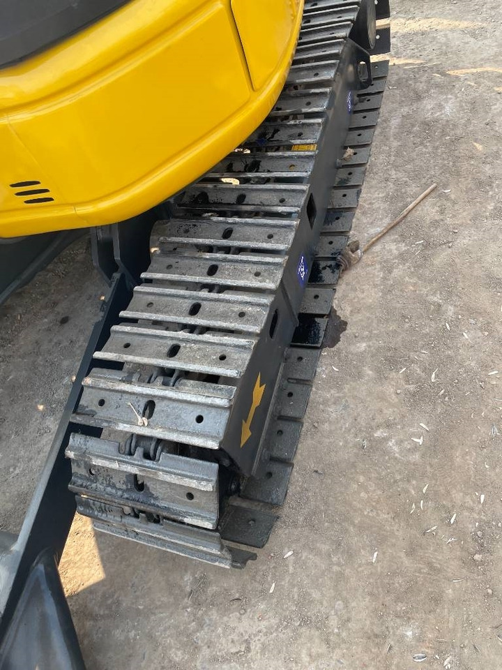 Komatsu PC 35 - מיני מחפר: תמונה 2 Komatsu PC 35 - מיני מחפר: תמונה 2