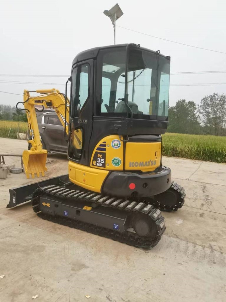Komatsu PC 35 - מיני מחפר: תמונה 3 Komatsu PC 35 - מיני מחפר: תמונה 3