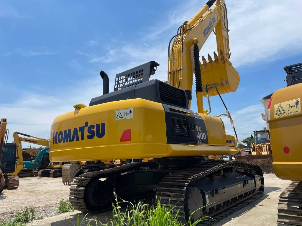 Komatsu PC 400 - מחפר סורק: תמונה 1 Komatsu PC 400 - מחפר סורק: תמונה 1