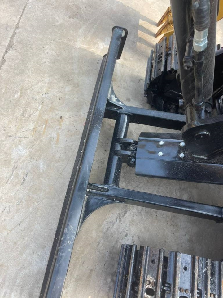 Sany 26U - מחפר סורק: תמונה 5 Sany 26U - מחפר סורק: תמונה 5