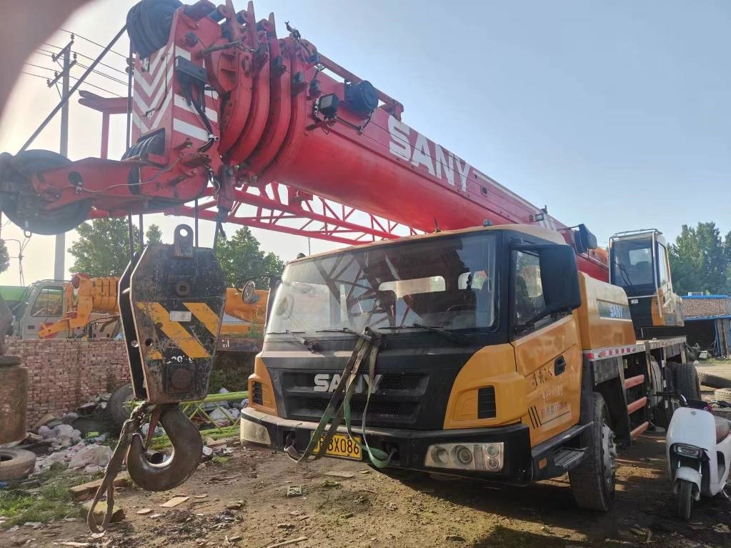 Sany STC 250 H - עגורן לכל שטח: תמונה 4 Sany STC 250 H - עגורן לכל שטח: תמונה 4