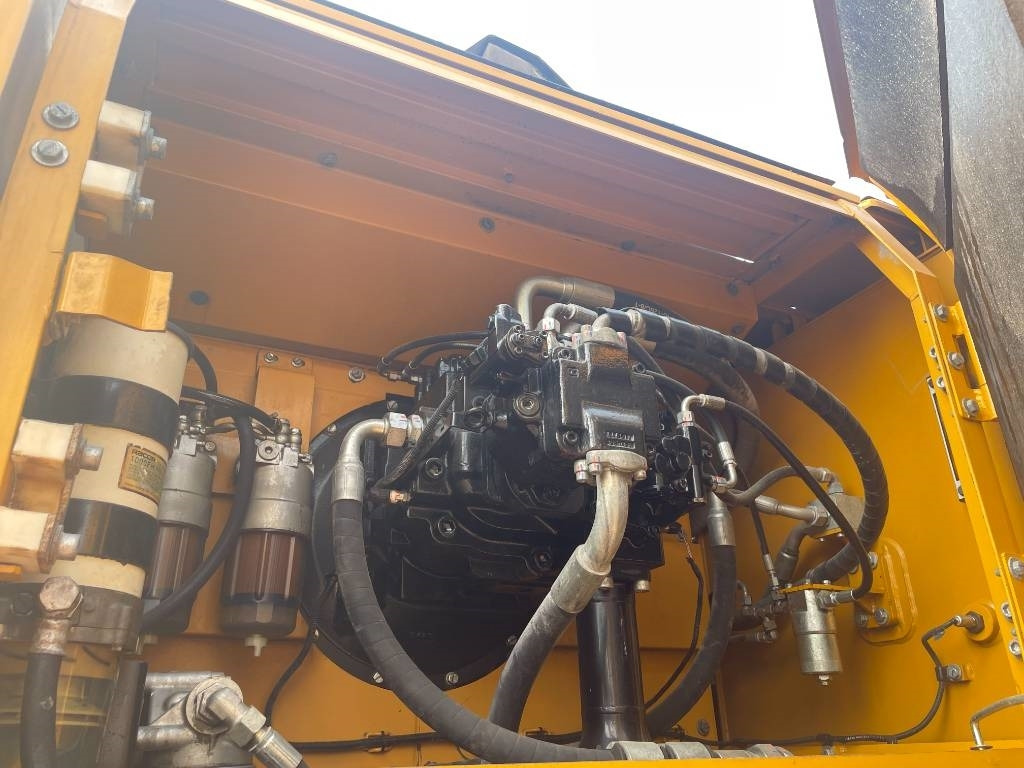 מחפר סורק Sany SY 550 H: תמונה 9