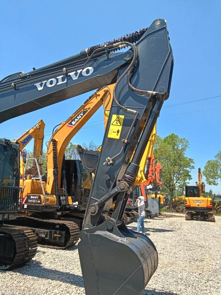 Volvo EC 140 B  - מחפר סורק: תמונה 3 Volvo EC 140 B  - מחפר סורק: תמונה 3