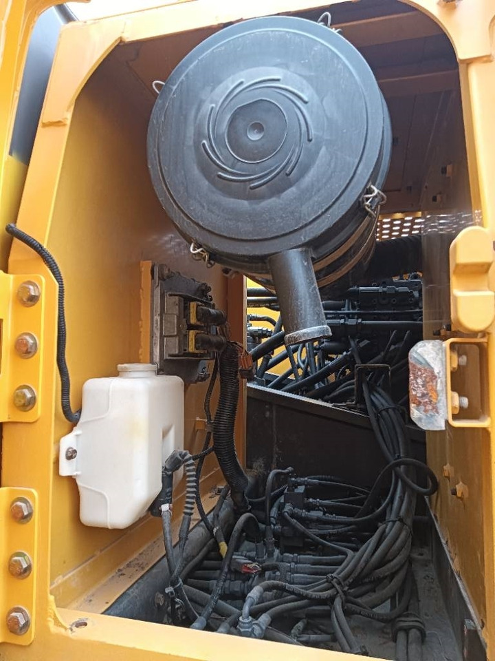 Volvo EC 210 B LC - מחפר סורק: תמונה 5 Volvo EC 210 B LC - מחפר סורק: תמונה 5