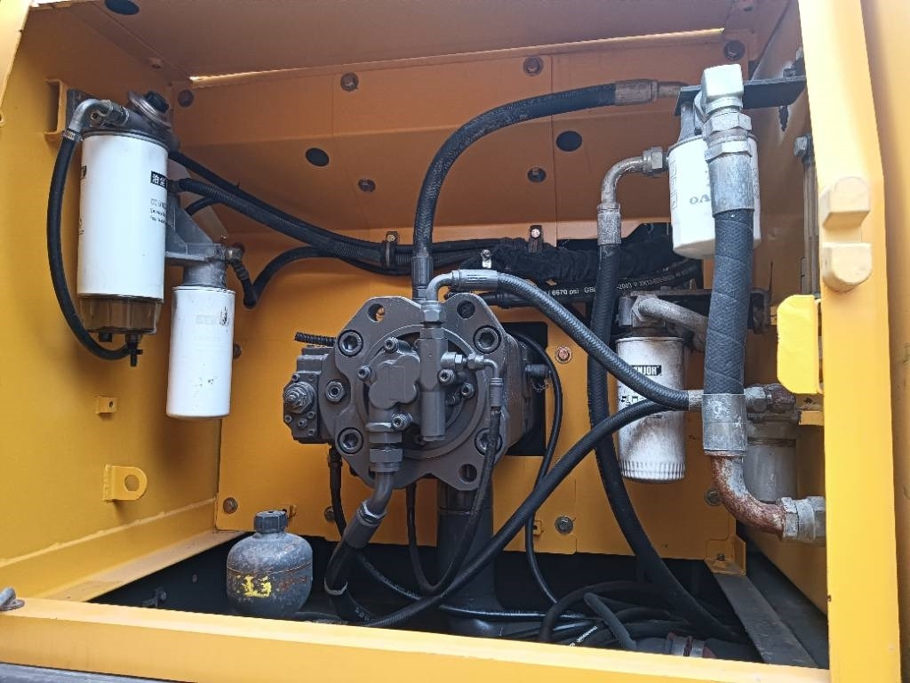 Volvo EC 210 B LC - מחפר סורק: תמונה 2 Volvo EC 210 B LC - מחפר סורק: תמונה 2