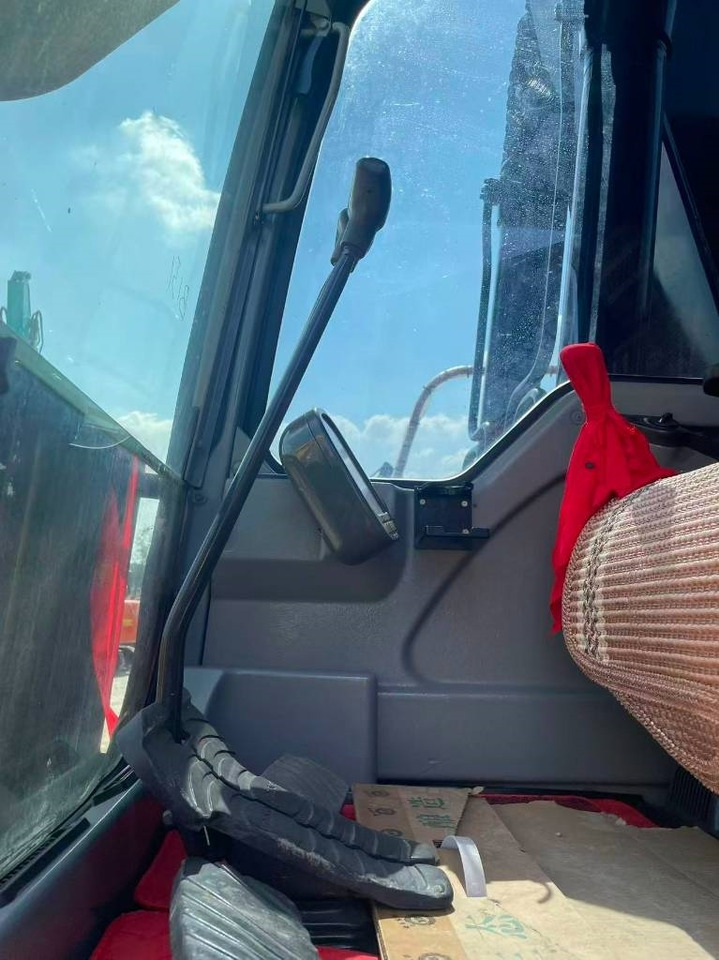 Volvo EC 240 - מחפר סורק: תמונה 5 Volvo EC 240 - מחפר סורק: תמונה 5