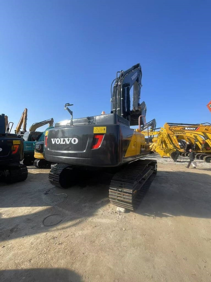 Volvo EC 300 - מחפר סורק: תמונה 1 Volvo EC 300 - מחפר סורק: תמונה 1