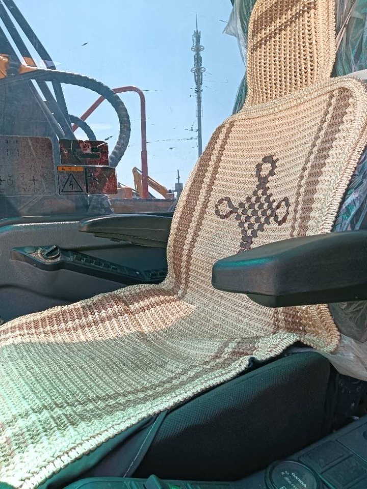 Volvo EC140 - מחפר סורק: תמונה 3 Volvo EC140 - מחפר סורק: תמונה 3
