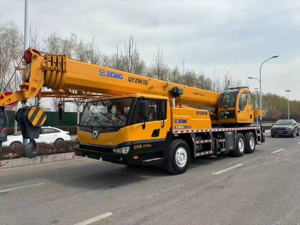 XCMG QY 25 K - עגורן לכל שטח: תמונה 1 XCMG QY 25 K - עגורן לכל שטח: תמונה 1