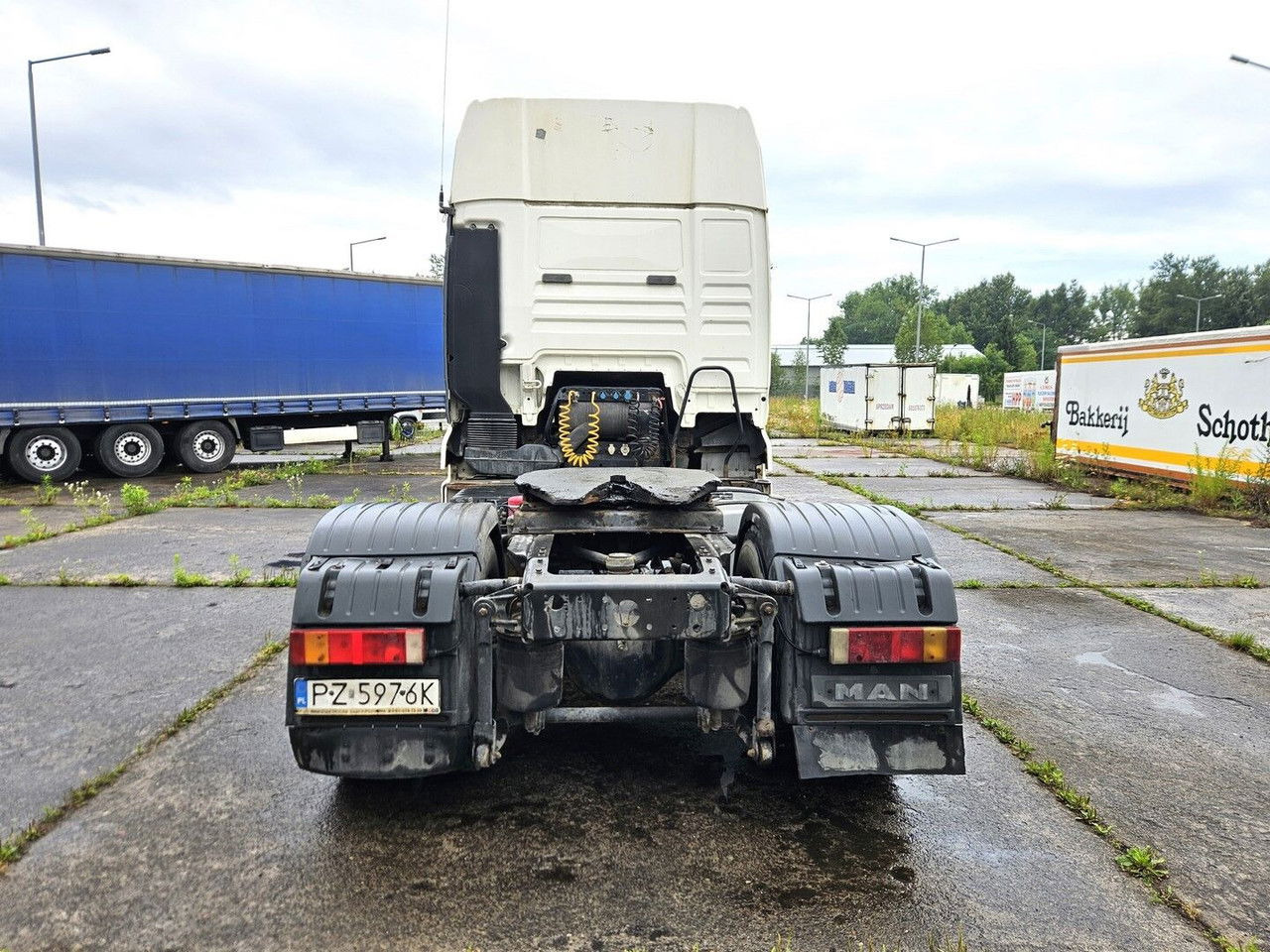 MAN 18.413 FLS - euro 3 manual pump and injectors - manual gearbox - יחידת טרקטור: תמונה 5 MAN 18.413 FLS - euro 3 manual pump and injectors - manual gearbox - יחידת טרקטור: תמונה 5