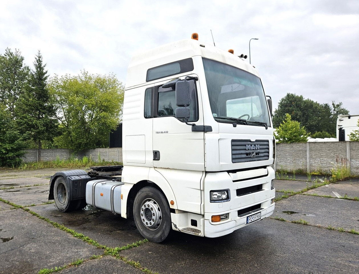 MAN 18.413 FLS - euro 3 manual pump and injectors - manual gearbox - יחידת טרקטור: תמונה 1 MAN 18.413 FLS - euro 3 manual pump and injectors - manual gearbox - יחידת טרקטור: תמונה 1