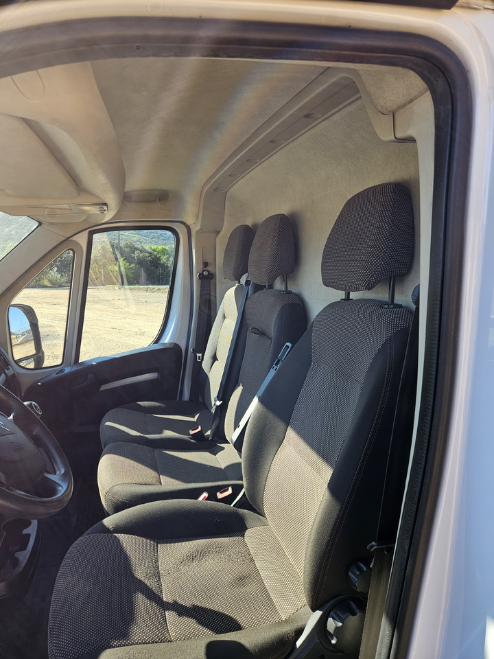 Citröen Jumper Control FT 350 L3H2 2.2 Blue HDI S&S 140 - כלי רכב מסחרי עם תיבה: תמונה 5 Citröen Jumper Control FT 350 L3H2 2.2 Blue HDI S&S 140 - כלי רכב מסחרי עם תיבה: תמונה 5