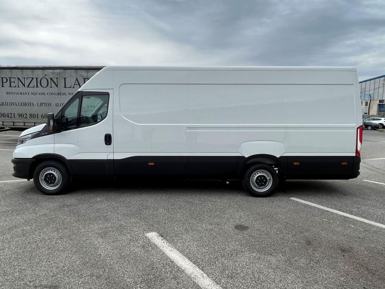 Iveco DAILY VAN, 3.0 D 176k, 35S18H V Evolution H2 - כלי רכב מסחרי עם לוח: תמונה 2 Iveco DAILY VAN, 3.0 D 176k, 35S18H V Evolution H2 - כלי רכב מסחרי עם לוח: תמונה 2