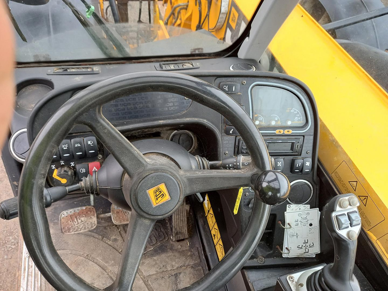 מפעיל טלסקופי JCB 531.70, SUPER, AGRI: תמונה 8