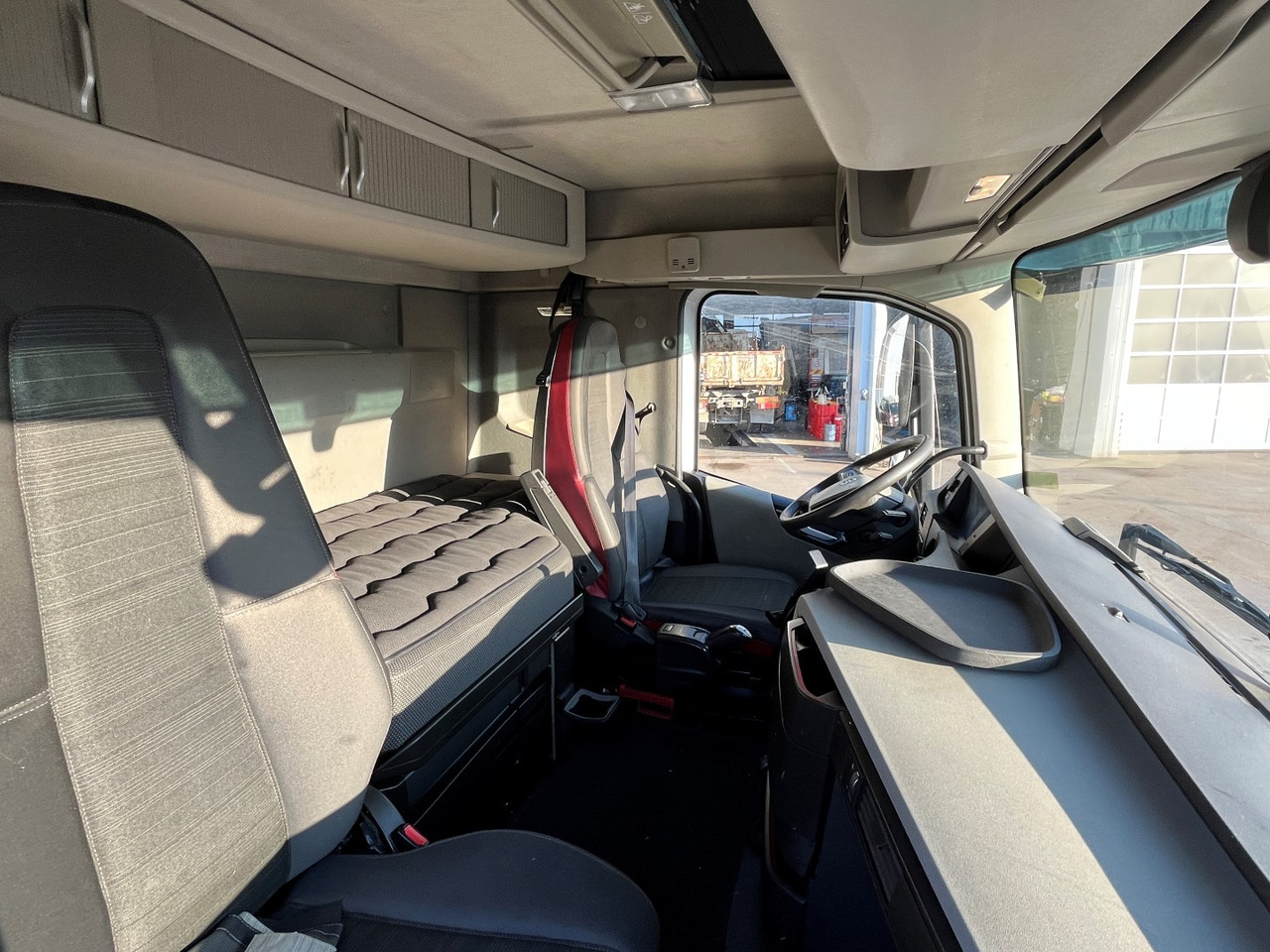 משאית, משאית מנוף VOLVO FH 500, 2017, FASSI 195.2 - 5x +RC: תמונה 27