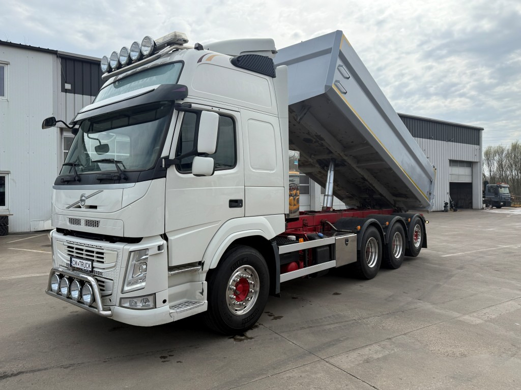 VOLVO FM 500, 2015, 8x4 tridem, S1 - מזהיר: תמונה 3 VOLVO FM 500, 2015, 8x4 tridem, S1 - מזהיר: תמונה 3