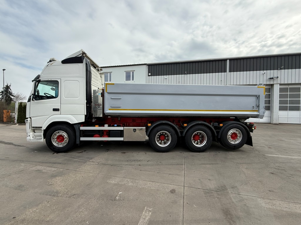 VOLVO FM 500, 2015, 8x4 tridem, S1 - מזהיר: תמונה 5 VOLVO FM 500, 2015, 8x4 tridem, S1 - מזהיר: תמונה 5