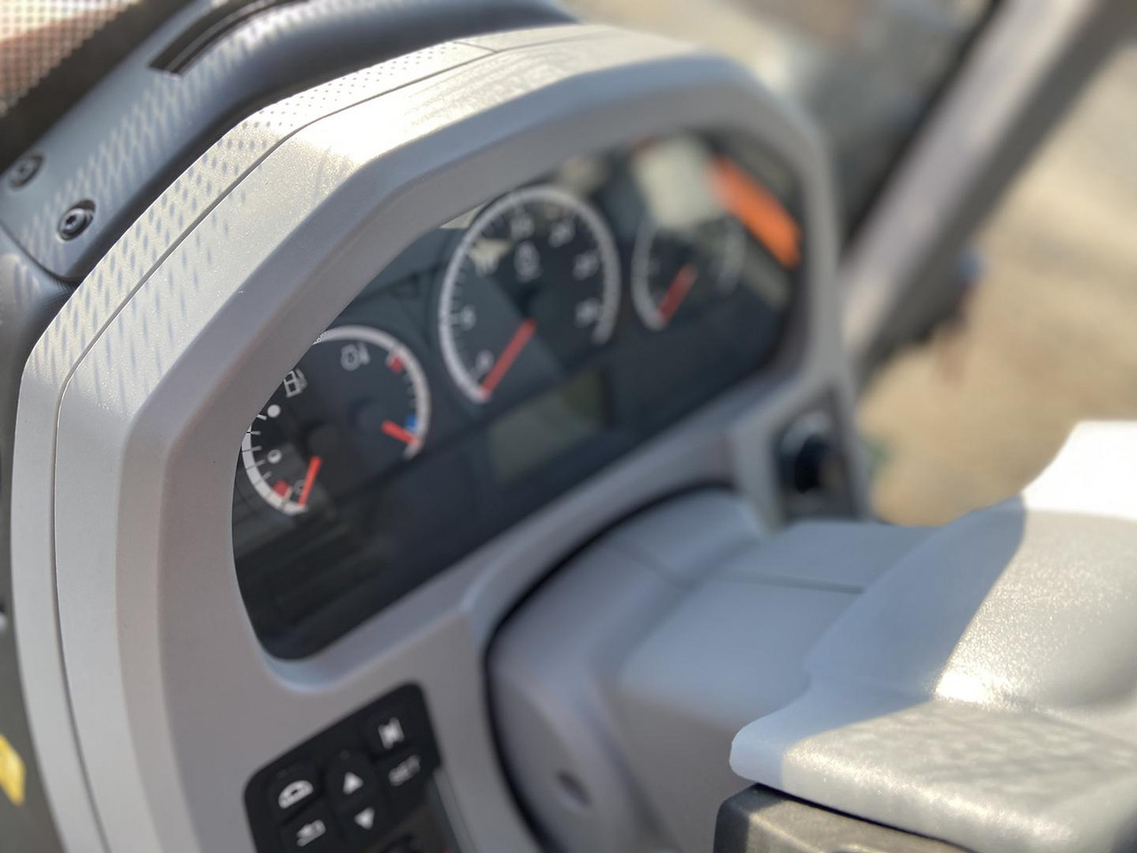 טרקטור חקלאי Valtra N, 49 AWI, 134: תמונה 20