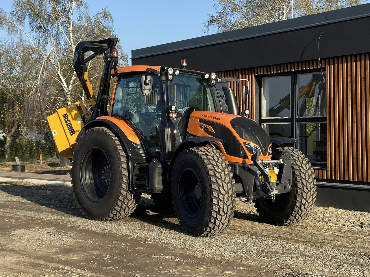 טרקטור חקלאי Valtra N, 49 AWI, 134: תמונה 6