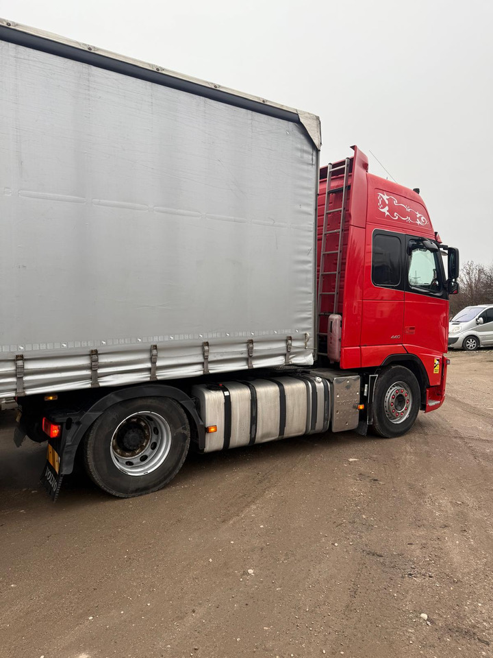 VOLVO FH440 - יחידת טרקטור: תמונה 3 VOLVO FH440 - יחידת טרקטור: תמונה 3