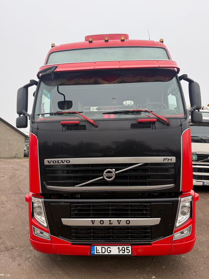 VOLVO FH440 - יחידת טרקטור: תמונה 1 VOLVO FH440 - יחידת טרקטור: תמונה 1
