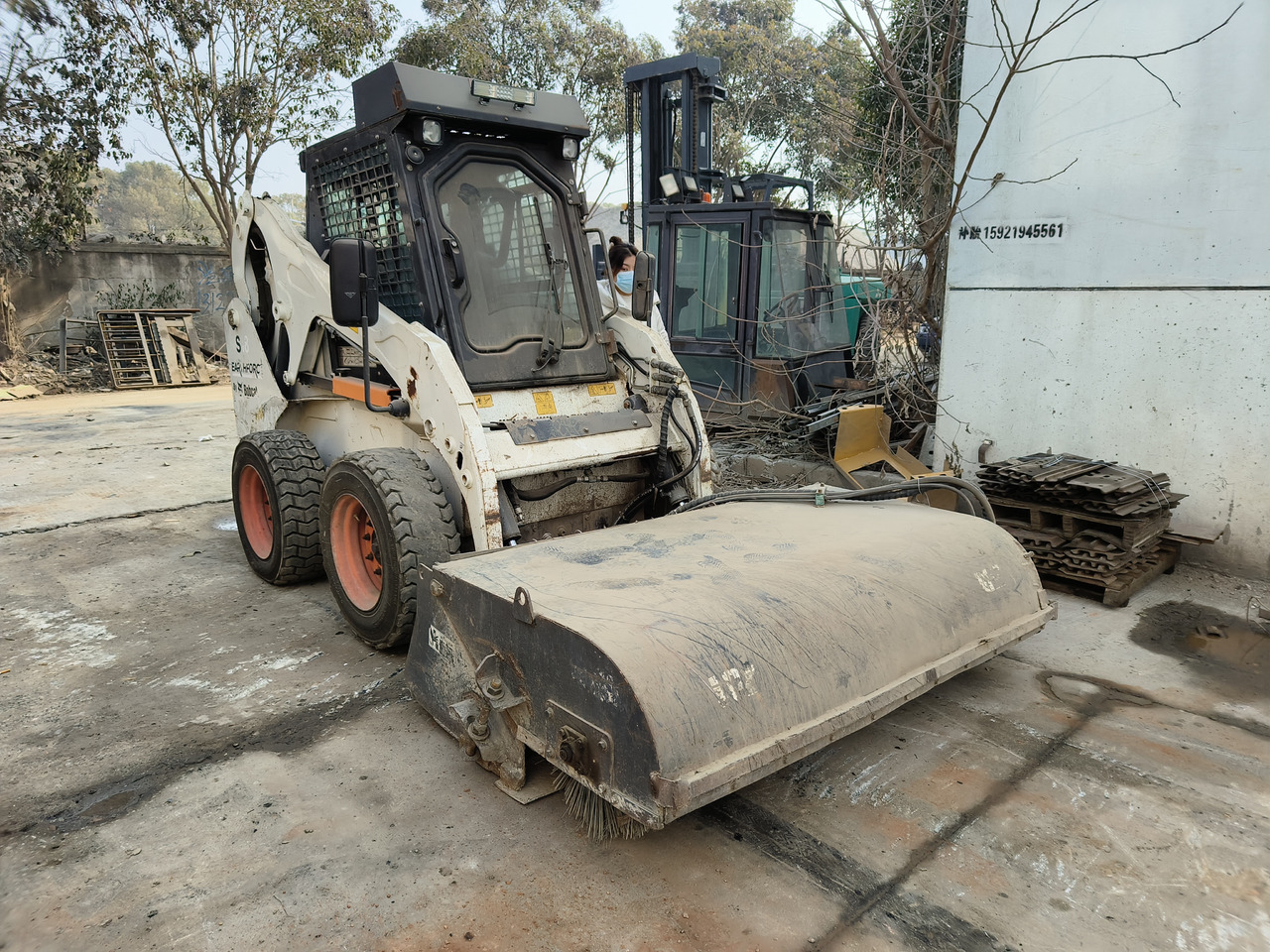 BOBCAT s18 skid steer loader - מעמיס היגוי החלקה: תמונה 5 BOBCAT s18 skid steer loader - מעמיס היגוי החלקה: תמונה 5