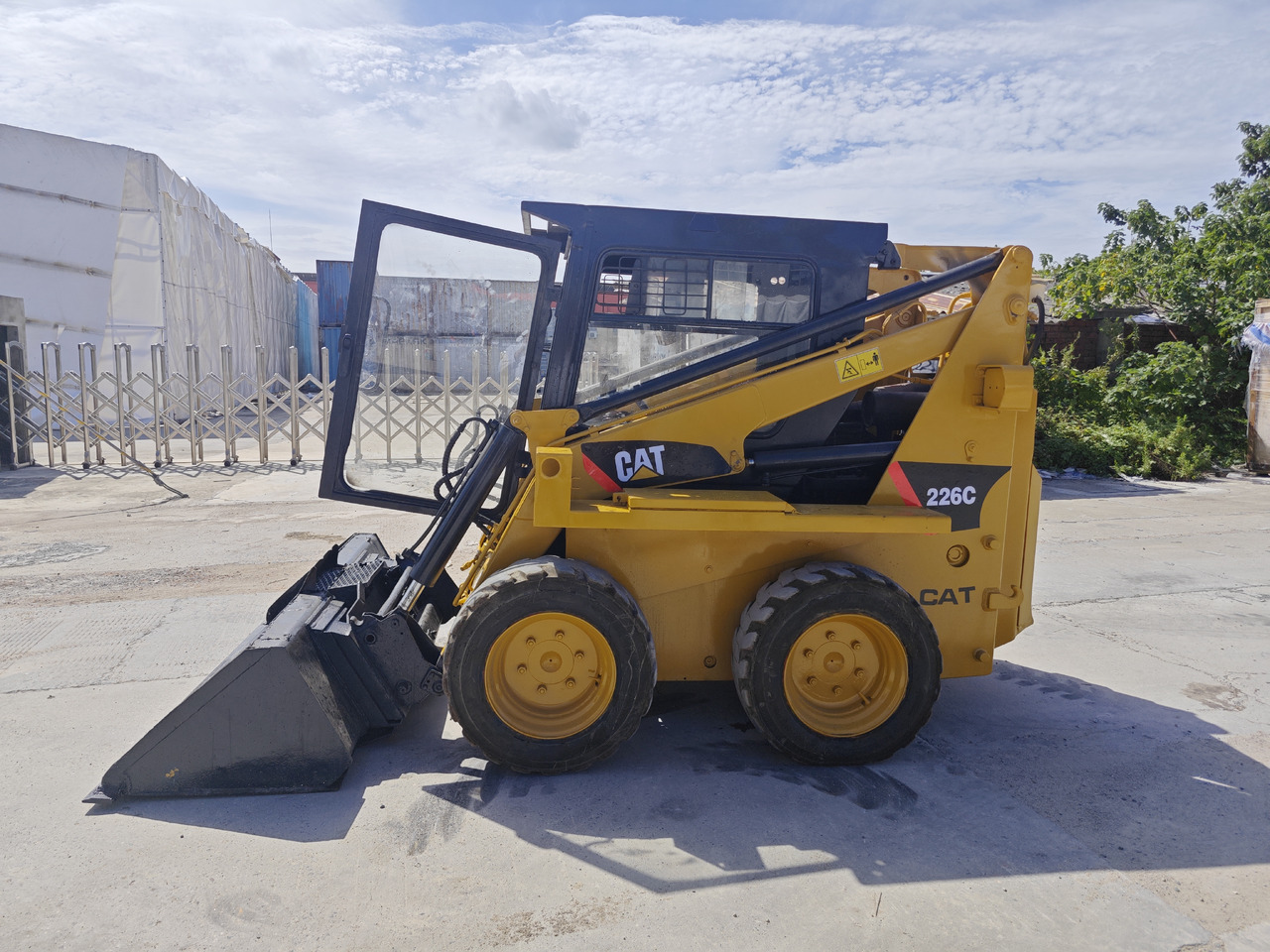 CATERPILLAR 226C - מעמיס היגוי החלקה: תמונה 5 CATERPILLAR 226C - מעמיס היגוי החלקה: תמונה 5