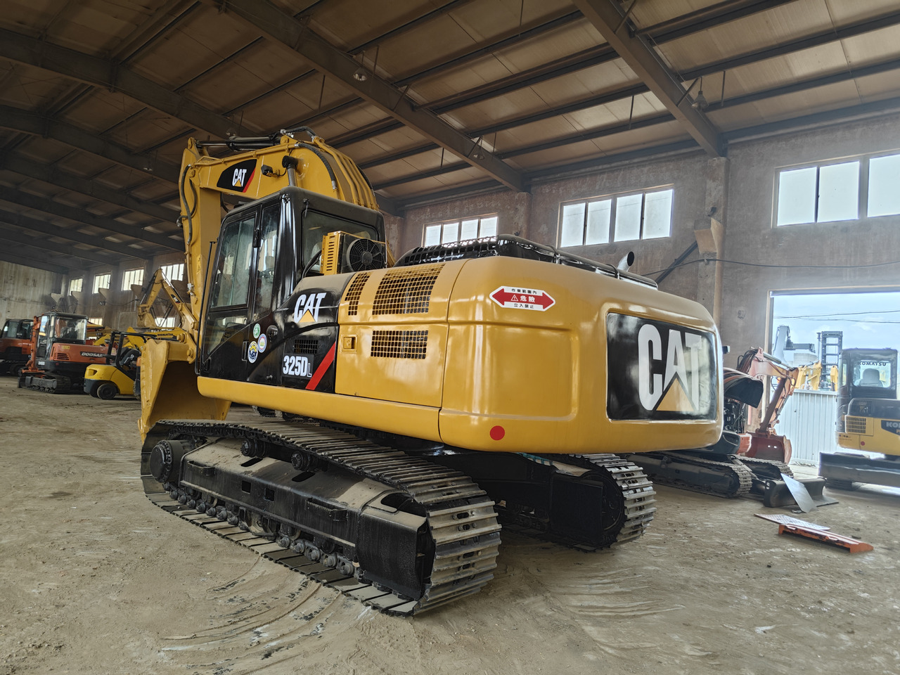 CATERPILLAR 325D - עגורן נייד: תמונה 3 CATERPILLAR 325D - עגורן נייד: תמונה 3
