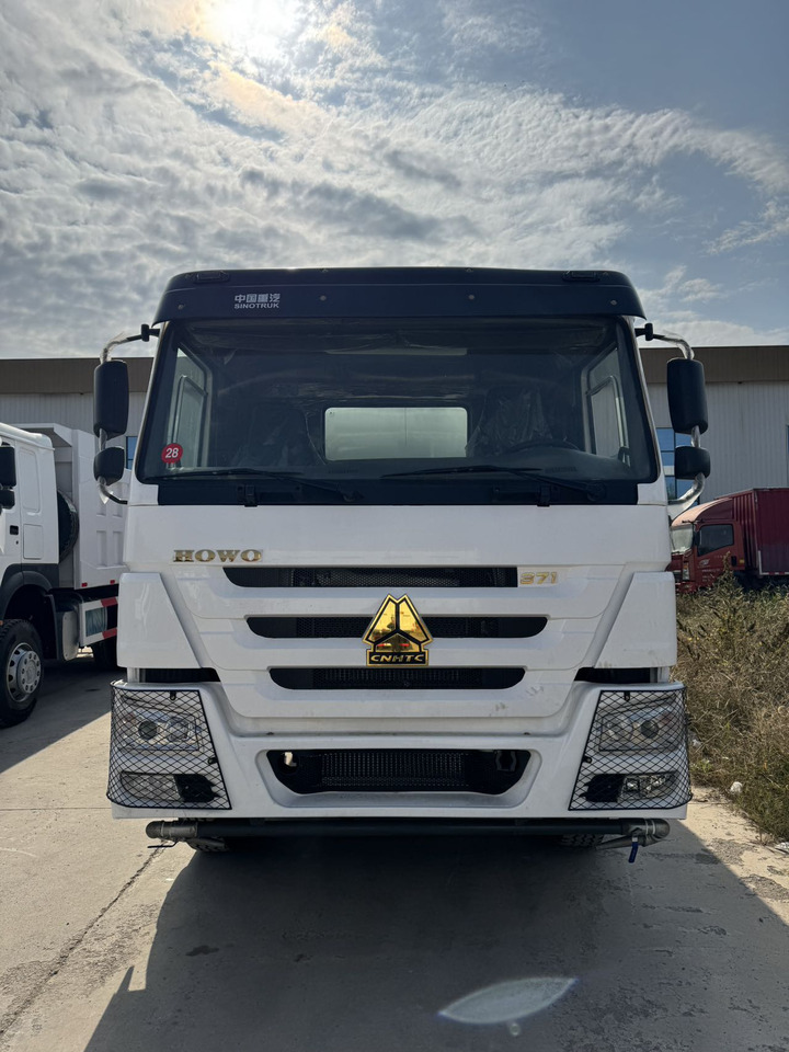 HOWO 371 Tank truck - משאית מכל: תמונה 2 HOWO 371 Tank truck - משאית מכל: תמונה 2