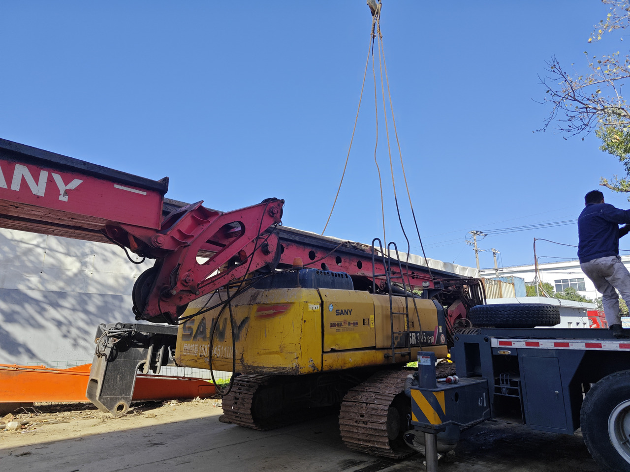 SANY SR205 Rotary Drill USED Crawler Drill rig - אסדת קידוח: תמונה 2 SANY SR205 Rotary Drill USED Crawler Drill rig - אסדת קידוח: תמונה 2
