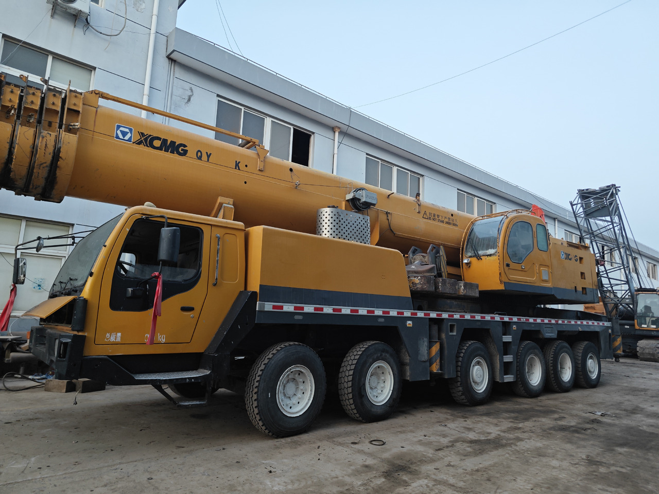 XCMG QY130K 130TON Truck crane - עגורן נייד: תמונה 2 XCMG QY130K 130TON Truck crane - עגורן נייד: תמונה 2