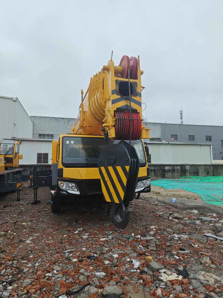 XCMG QY130K QY130K-II used crane 130t - עגורן נייד: תמונה 5 XCMG QY130K QY130K-II used crane 130t - עגורן נייד: תמונה 5